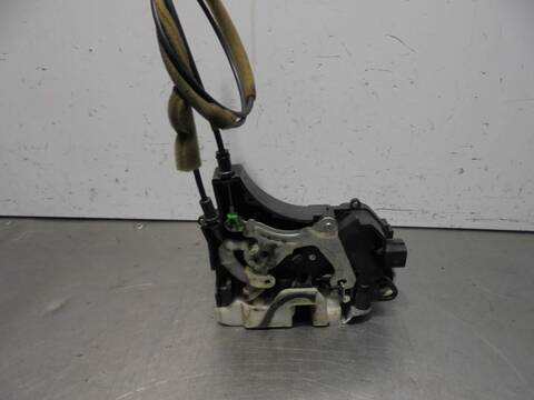 Foto 4ª: Cerradura Puerta Delantera Izquierda Mitsubishi Grandis 2.0 DI-D CAT 136CV 100KW [BSY] (2008)