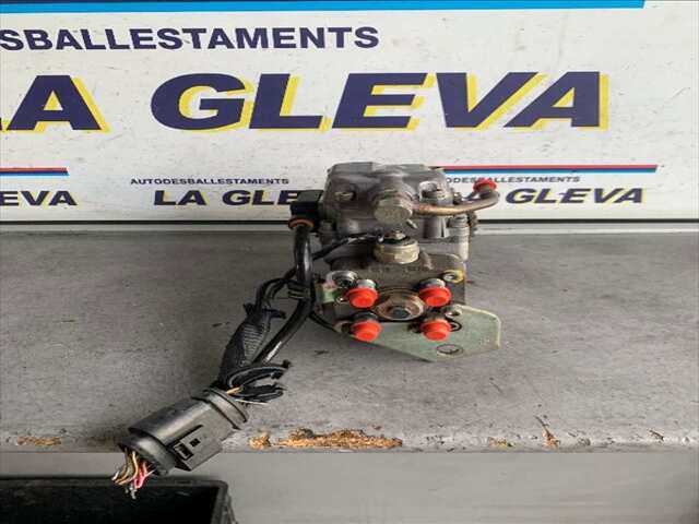Foto 2ª: Bomba Inyeccion Volkswagen Golf 1.9 TDI 110CV [ASV] (2001)