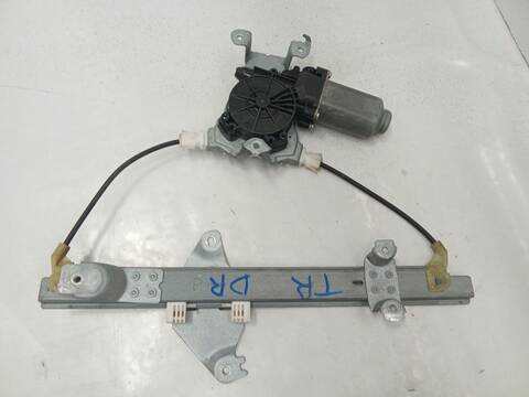 Elevalunas Manual Trasero Derecho Nissan Qashqai 1.5 DCI 103CV 76KW