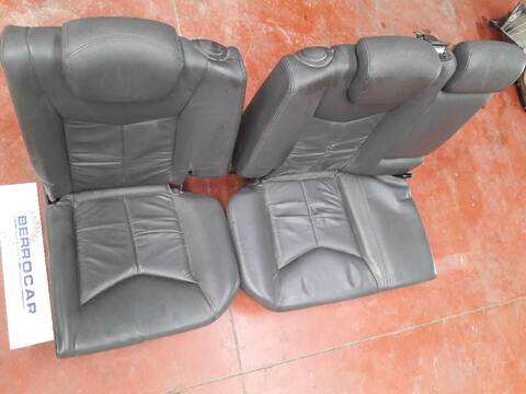 Foto 2ª: Asientos Traseros Ssangyong Kyron 2.0 141CV (2005)