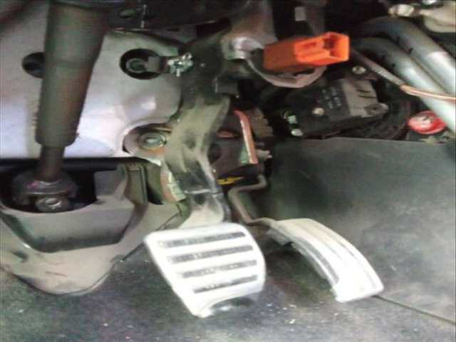 Pedal Freno Nissan Qashqai 2.0 DCI A LAS 4 RUEDAS 150CV 110KW