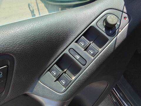 Botonera Elevalunas Volkswagen Tiguan 2.0 TDI 140CV 103KW