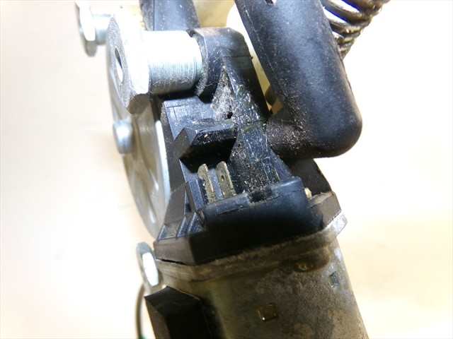 Foto 4ª: Elevalunas Eléctrico Delantero Derecho Volvo S40 1.6 G 5P 77KW [B4164S] (1998)