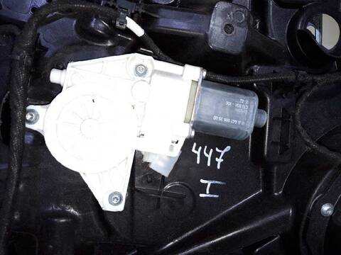 Foto 2ª: Elevalunas Eléctrico Delantero Izquierdo Mercedes Vito 1.6 CDI CAT 114CV 84KW (2014)