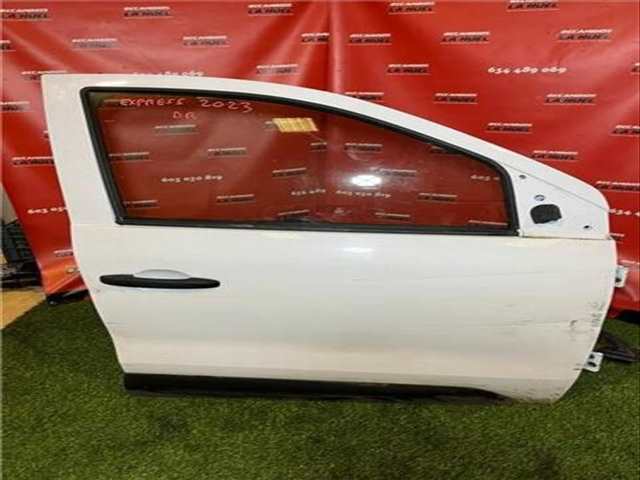 Foto 3ª: Puerta Delantera Derecha Renault Express 1.5 ADVANCE [1 5 LTR. - 70 KW BLUE DCI DIESEL FAP] 95CV 04.2021 )
