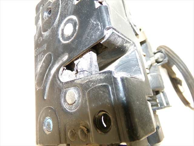 Foto 2ª: Cerradura Puerta Delantera Izquierda Volkswagen Beetle 2.0 G 1998-2005 [AQY] (2000)