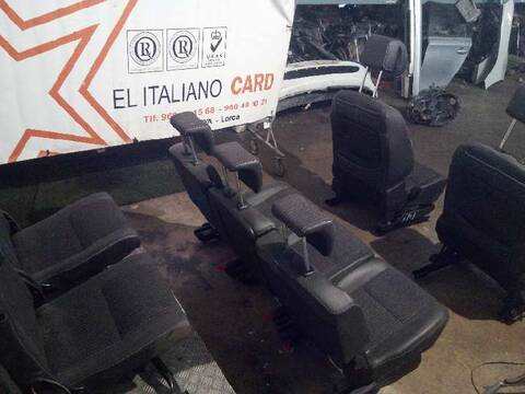 Foto 4ª: Asientos Traseros Renault Scenic GRAND FAMILY EDITION 110CV 81KW [K9K836] (2012)