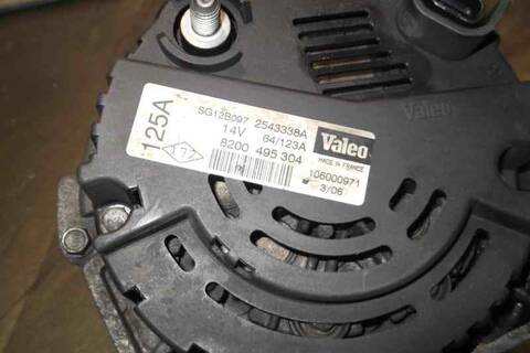Foto 3ª: Alternador Nissan Primastar 2.5 DCI DIESEL CAT 135CV 99KW [G9U B7] (2006)
