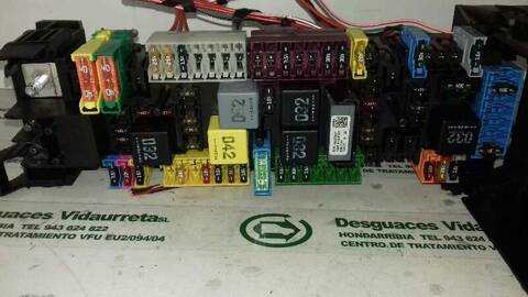 Foto 2ª: Caja Reles Fusibles Mercedes Vito 2.1 CDI CAT 163CV 120KW
