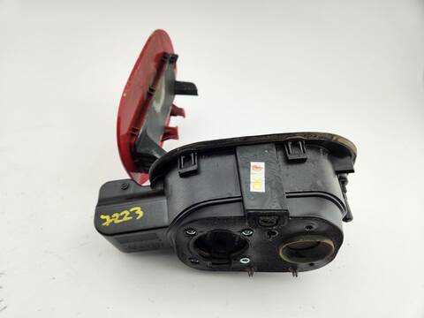 Foto 2ª: Tapa Exterior Combustible Hyundai i30 KLASS LR 119CV 88KW [G3LF] (2021)