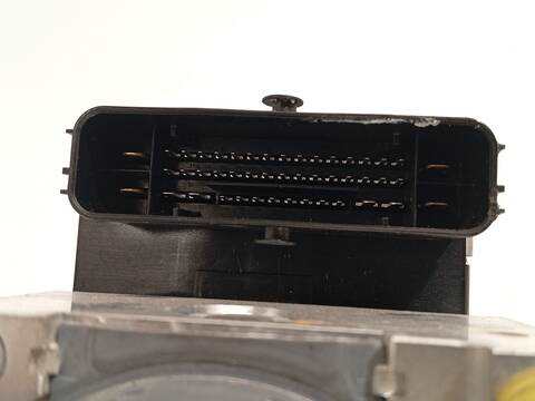 Foto 4ª: Abs Bmw Serie 1 118 1.5 G I F40) [B38A15A] (2020)
