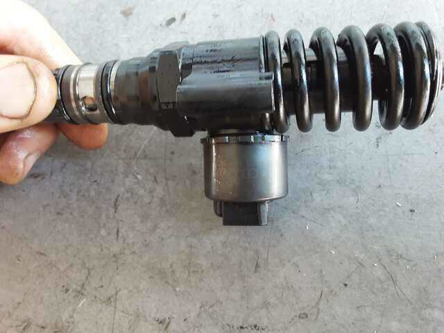 Foto 2ª: Bomba Inyeccion Audi A3 2.0 TDI 140CV [BKD] (2006)