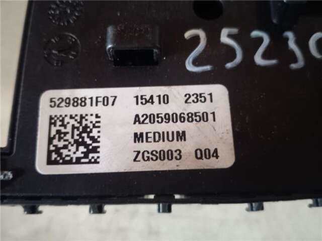 Foto 3ª: Caja Reles Fusibles Mercedes Clase C 160 2.1 C 220 D (205.304) [2.1 LTR. - 125 KW CDI CAT] [651.921]