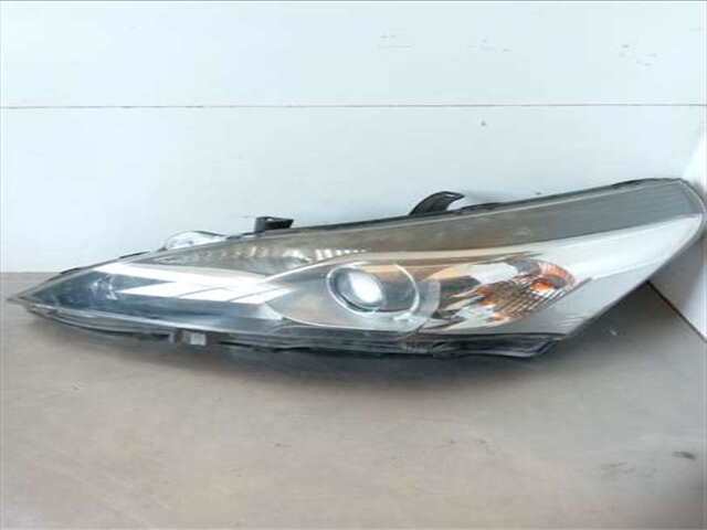 Faro Izquierdo Toyota Verso 2.0 D-4D