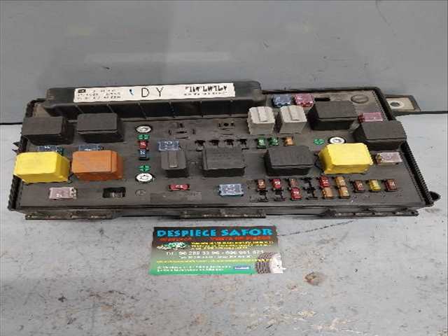 Foto 1ª: Caja Reles Fusibles Opel Astra 1.7 D [D-Z17DTH] (2005)