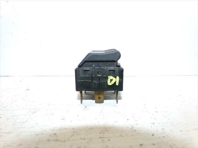 Foto 2ª: Botonera Elevalunas Audi A4 1.9 TDI 1994-2000 [AFN] (1997)