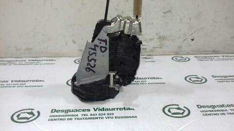 Cerradura Puerta Trasera Derecha Toyota Prius 1.8 16V CAT HIBRIDO) 99CV 73KW