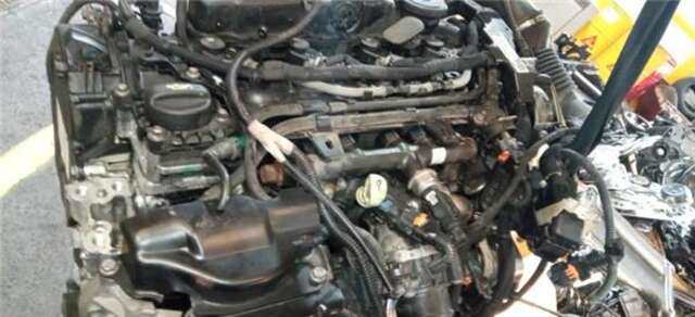 Foto 3ª: Despiece Motor Peugeot 308 2.0 ACTIVE [2.0 LTR. - 110 KW BLUE-HDI FAP] [AHX-AH01]
