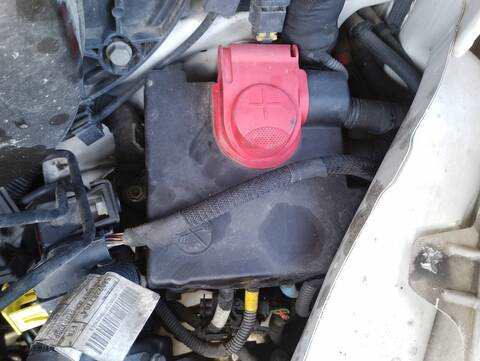Foto 2ª: Caja Reles Fusibles Iveco Camion D 35S12 [F1AGL411XE] (2021)