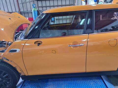 Puerta Delantera Izquierda Mini Mini ONE D 95CV 70KW