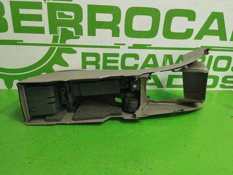 Foto 2ª: Consola Central Volvo S40 1.6 CAT BERLINA 109CV 80KW [B4164S2] (2003)