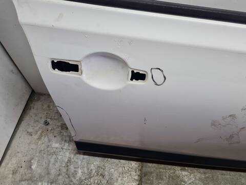 Foto 4ª: Puerta Delantera Derecha Nissan Qashqai ACENTA 4X4 131CV 96KW [R9M] (2009)