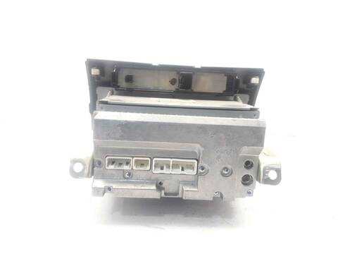 Foto 3ª: Sistema Audio Radio CD Toyota Corolla 2.2 TD CAT 136CV 100KW (2007)