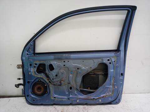Foto 3ª: Puerta Delantera Derecha Nissan Micra SPORT 80CV 59KW [CR12DE] (2005)