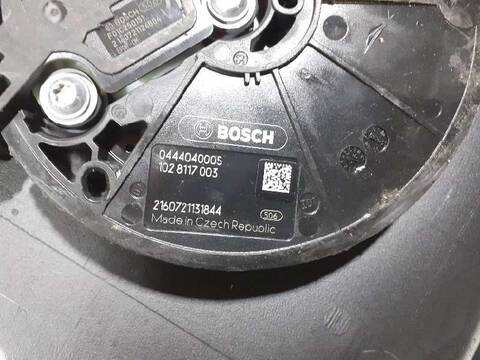Foto 3ª: Deposito de Combustible Mercedes Clase V 200 136CV 100KW (2014)