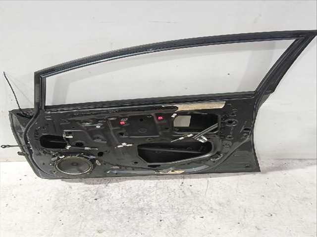 Foto 3ª: Puerta Delantera Derecha Toyota Auris 1.6 ZRE151_) 124CV [1ZR-FE] (2006)