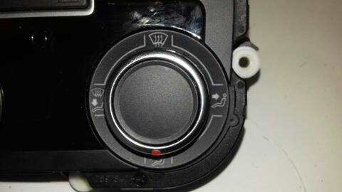 Foto 2ª: Mando Climatizador Volkswagen Golf ADVANCE 122CV 90KW [CAXA] (2009)