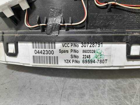 Foto 3ª: Cuadro de Instrumentos Volvo XC 70 2.4 DIESEL CAT 185CV 136KW [B5244T] (2007)