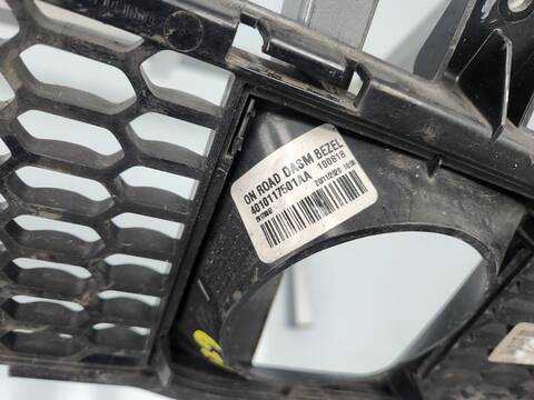 Foto 3ª: Rejilla Delantera Jeep Compass LIMITED 4X4 140CV 103KW [55263087] (2017)