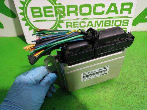 Foto 3ª: Centralita Motor ECU Kia Sorento 2.5 CRDI CAT 140CV [D4CB] (2002)