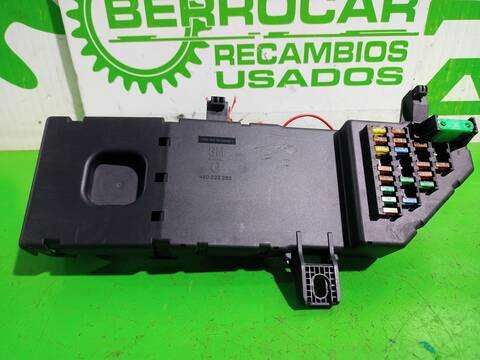 Foto 3ª: Caja Reles Fusibles Opel Vectra GTS BERLINA 125CV 92KW [Y22DTR] (2003)