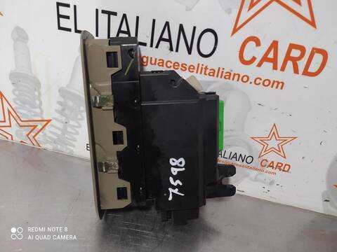 Foto 2ª: Botonera Elevalunas Volvo XC 90 D5 OCEAN RACE 185CV 136KW [D5244T4] (2006)