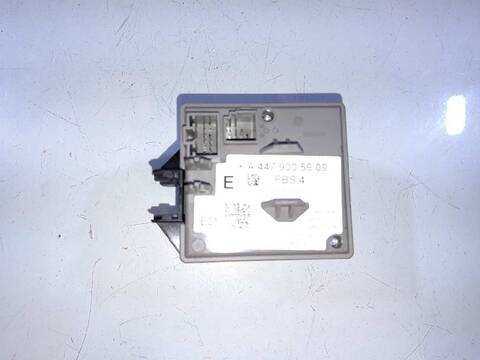 Foto 3ª: Motor de Arranque Mercedes Vito 1.6 CDI CAT 88CV 65KW (2014)