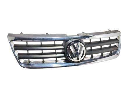 Foto 1ª: Rejilla Delantera Volkswagen Touareg 2.5 TDI DPF 174CV [BAC] (2002)