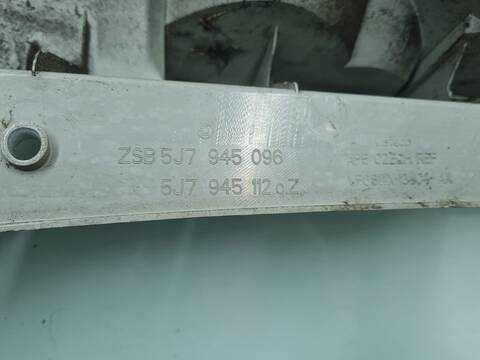 Foto 3ª: Piloto Trasero Derecho Skoda Roomster 1.9 TDI 105CV 77KW [BSW] (2009)