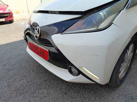 Foto 2ª: Paragolpes Delantero Toyota Aygo 1KR (2015)