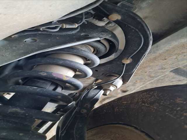 Brazo Suspension Delantero Izquierdo Ford Ranger DOBLE CABINA WILDTRACK 4X4 4P) 213CV