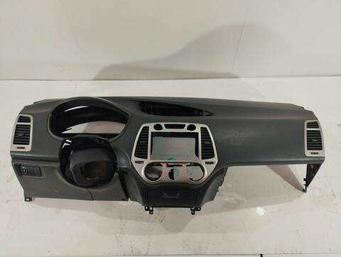 Salpicadero Hyundai i20 1.2 CAT 78CV 57KW