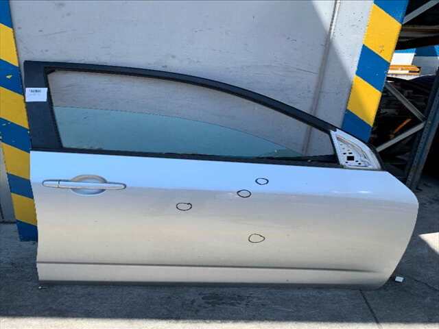 Puerta Delantera Derecha Toyota Rav4 2.2 D4D136-150CV