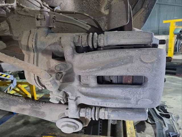 Foto 2ª: Pedal Embrague Land Rover Range PURE 150CV 110KW (2012)