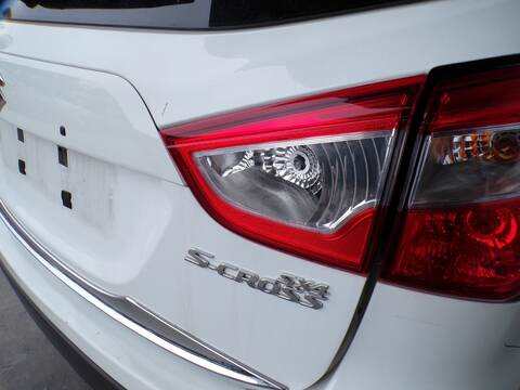 Piloto Portón Derecho Suzuki SX4 D16AA