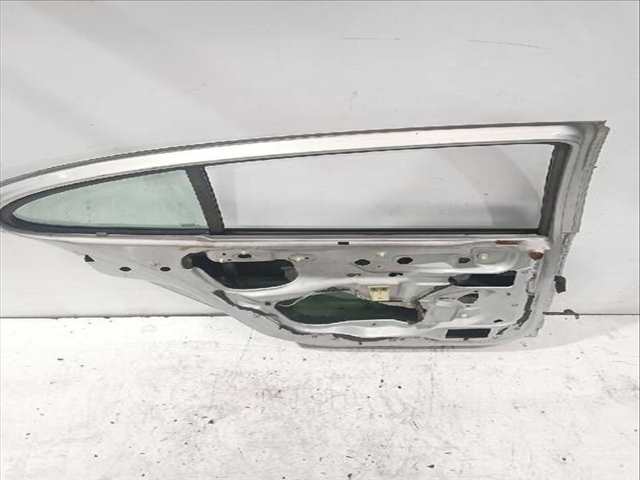 Foto 3ª: Puerta Trasera Izquierda Renault Megane 1.6 16V LA00 LA04 LA0B LA11 LA16 LA19 LA1J LA1K ... 107CV [K4M 700 K4M 701 K4M 706 K4M 708 K4M 709] (1996)