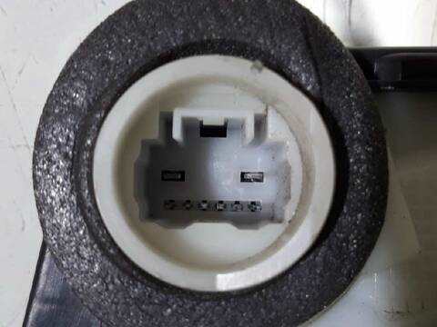 Foto 3ª: Cerradura Puerta Delantera Izquierda Toyota Prius 1.8 16V CAT HIBRIDO) 99CV 73KW [2ZR] (2015)