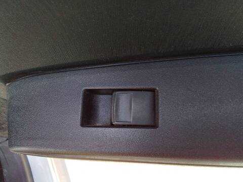 Foto 4ª: Botonera Elevalunas Toyota Yaris ACTIVE HYBRID 75CV 55KW [1NZFXE] (2013)