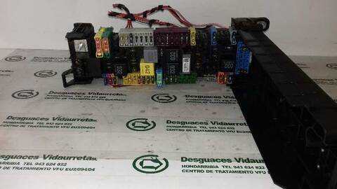 Caja Reles Fusibles Mercedes Vito 2.1 CDI CAT 163CV 120KW