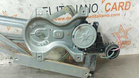 Foto 4ª: Elevalunas Eléctrico Delantero Derecho Toyota Yaris HYBRID FEEL 101CV [1NZ] (2016)